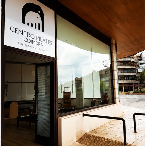 Entrada do Centro Pilates Coimbra – The Elephant Studio